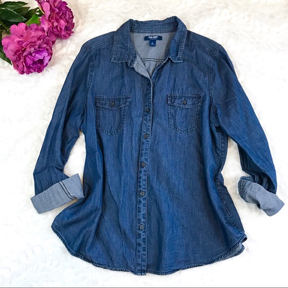 Old Navy Tops - Old Navy Chambray Button Down Top
